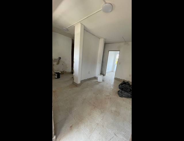 11 BEDROOM APARTMENT BLOCK FOR SALE IN BULWER